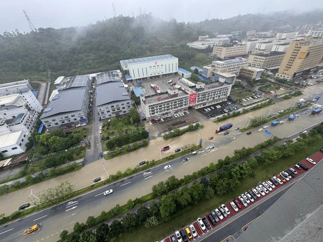雨雨雨雨雨，市區(qū)積水點(最新匯總)，注意繞行→